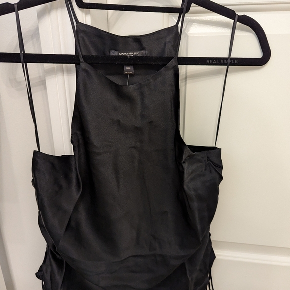 Banana Republic Sombra Ruched Silk Tank - Picture 4 of 4